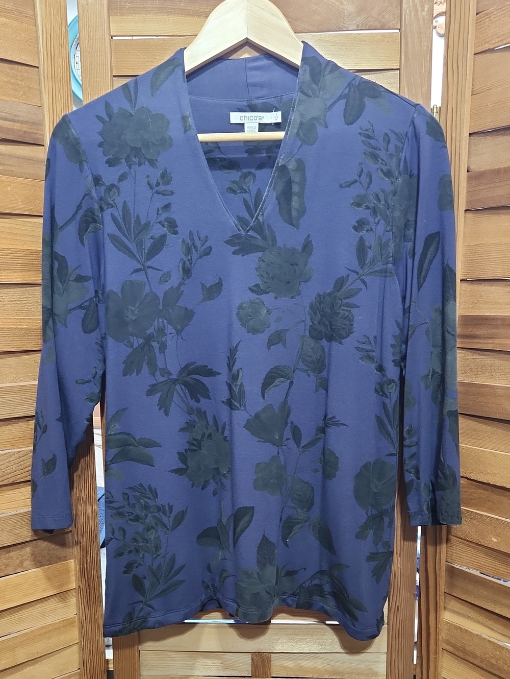 Chico's Purple Black Floral Print Knit Top Women M Rayon Spandex
